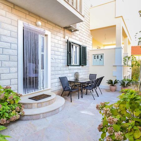 Apartment Ana - Brc100 By Interhome Supetar Dış mekan fotoğraf